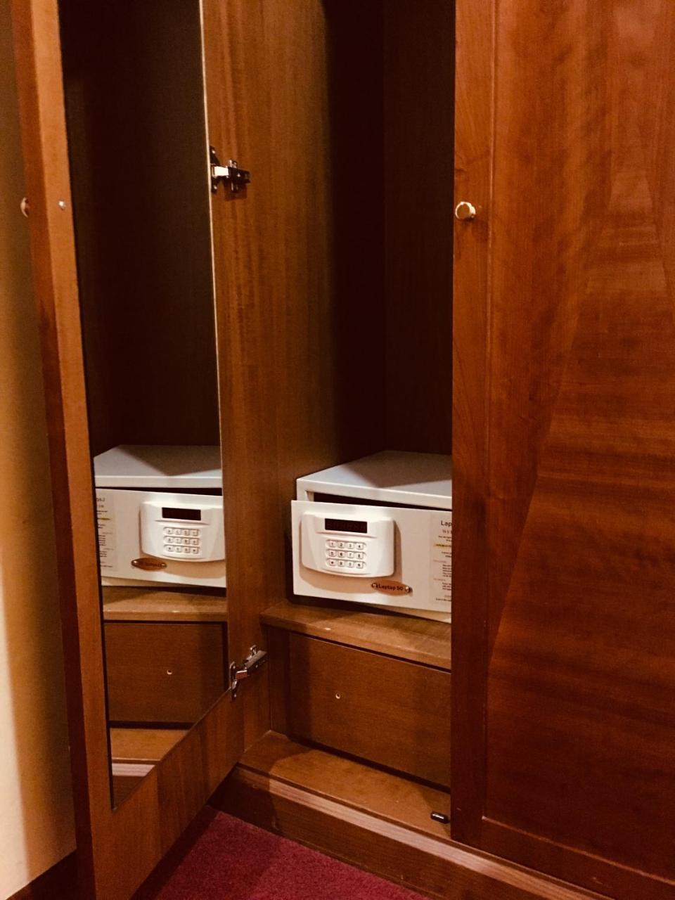 Hs 311 Hotel Rom Eksteriør billede